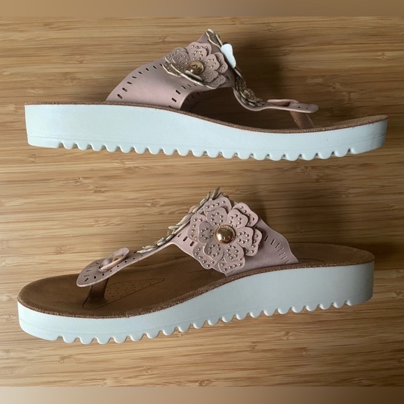 Flexus Platform Sandal Bayview Studded Floral Blush Pink Comfortable Flip Flops - Picture 4 of 10